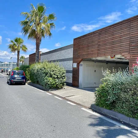 Apartamento Mirabello Apt, 2 Ac, 2 Bagni, Area Pedonale, Montacarichi Per Valigie, Garage Privato A 600mt, Life La Spezia