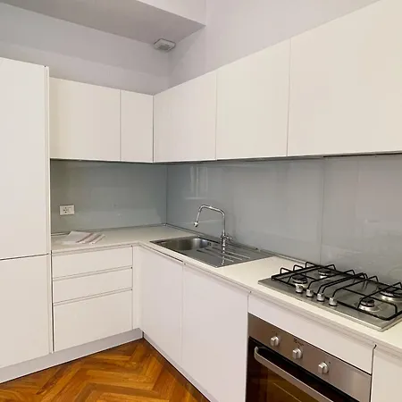 Apartment Mirabello Apt, Elegant And Shiny, 2bdr Ac, 2 Bth, Private Parking! *
