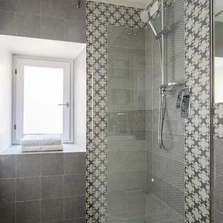 Mirabello Apt, 2 Ac, 2 Bagni, Area Pedonale, Montacarichi Per Valigie, Garage Privato A 600mt, Life Apartamento *